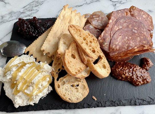 Cheese/meat platter