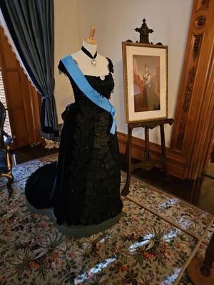 Queen Lili'uokalani's famous gown...