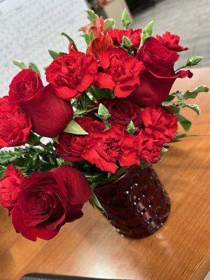 Daffodilly's Flowers & Gifts