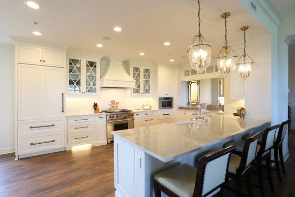 White Kitchen, Inset Door, Shaker Door, Custom Mullions, Chimney Hood, Custom Lighting, Island, Crown Molding, Custom Appliance Panels,