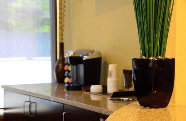 Complimentary beverages and snacks