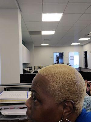 Kreationz By Hand Unisex Hair Studio