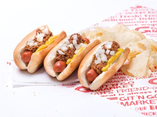 Consistently voted as the best hot dog in Anderson county, we top our dogs the Git'N Go way with beefy chili, tangy mustard, and diced onion