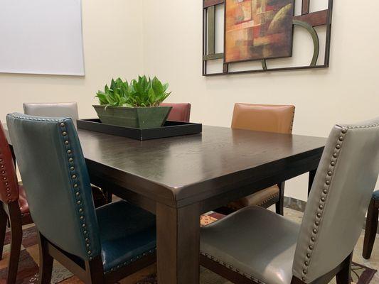 Hilda's Room: Conference room for group meetings