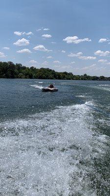 Valentine Lakeside Lodge & RV Camp