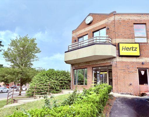 Hertz Car Rental at 911 Main Street, Woburn, MA