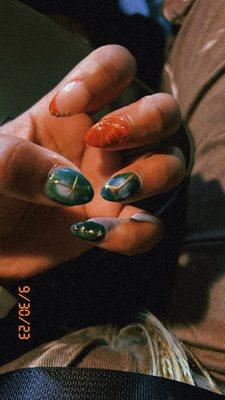 Lee Nails