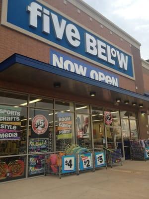 five below means "under $5"??