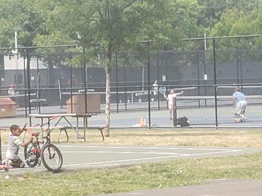 Love these courts...my first lessons as a kid were on them.