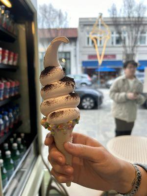 Buena's Organic Soft Serve