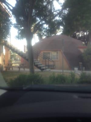 No Longer goes by Mustang Inn, but Kerman Inn