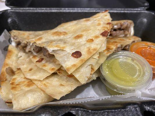 Asada steak quesadilla