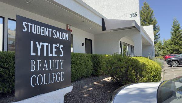 Lytle's Beauty College