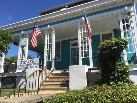 Front entrance patio.
