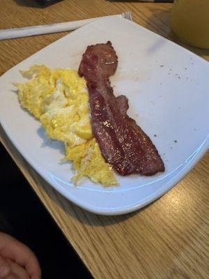 Scrambled egg and bacon