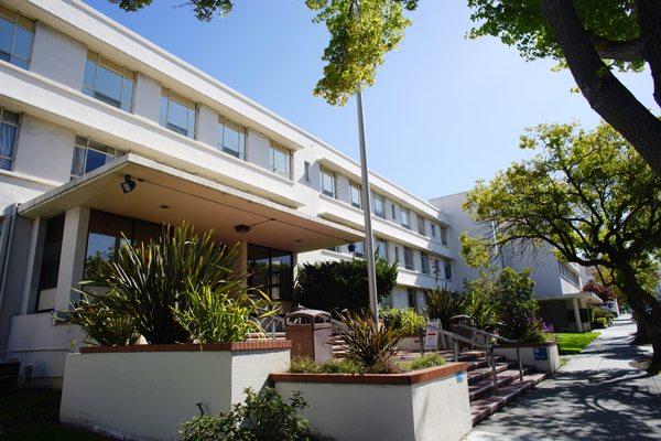 LifeLong Urgent/ Immediate Care - Berkeley