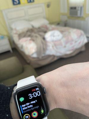 Dirty room at checkin.