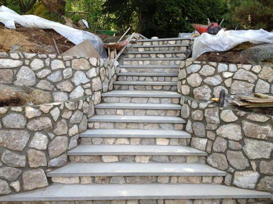 Solid Rock Pools & Spas