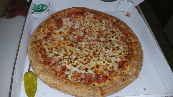 Hawaiian Style trust me, the toppings are there! Under the cheese