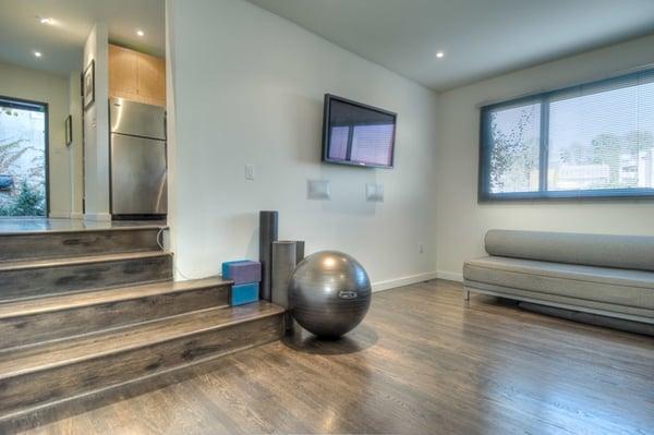 Very Zaya Real Estate