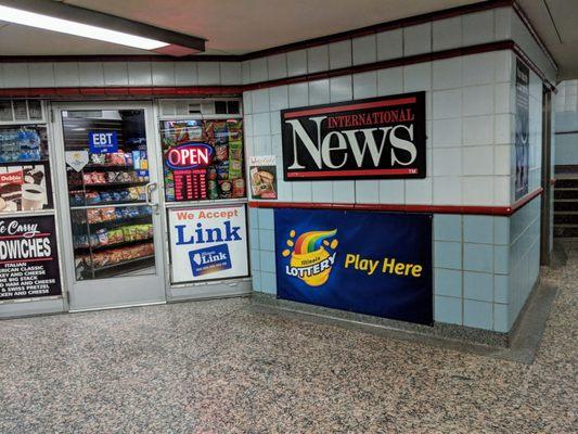 International News: Inside CTA Chicago Red Line Station