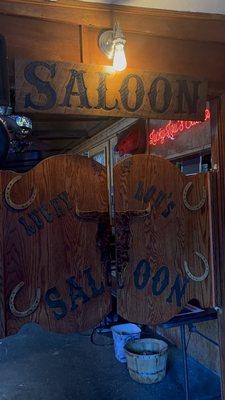 Lucky Lou's Saloon