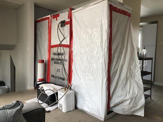 Decontamination tent