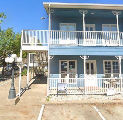 Anchor Cleaners and Laundry