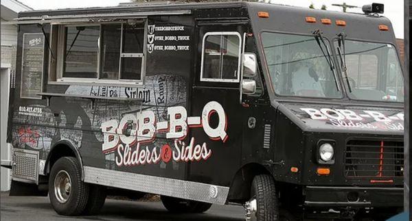 Bob-B-Q's Sliders & Sides