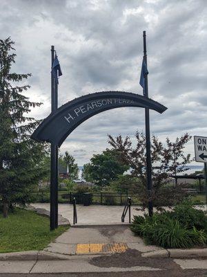 Howard Pearson Plaza Park, Ashland