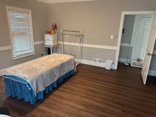 Nice large clean room