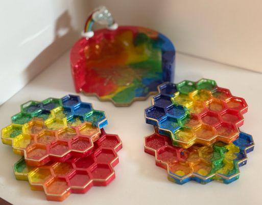 "Over The Rainbow" coaster set (4) w/holder
