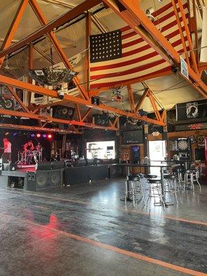 Cruisers Bar & Grill