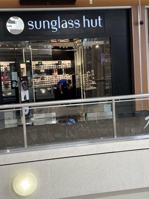 Sunglass Hut