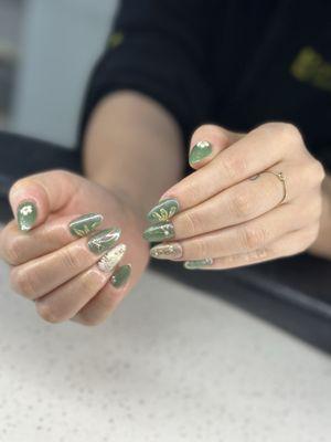Herbal Nails & Spa in South Chandler