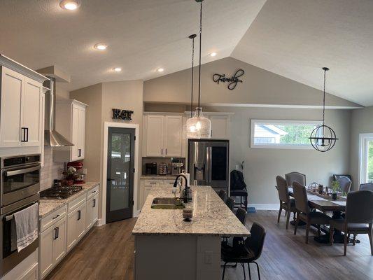 Design Homes & Development