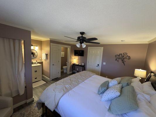 Solitude room with water closet