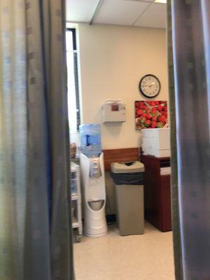 Great place/service very nice staff ! Appt in 24 hours Went in at 07;00am left at 09:00 Woke up with water & cookies Great doctor/Dr Tilson