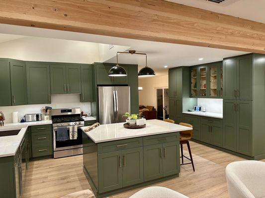 Cabinets and counters sourced from Cabinets 101