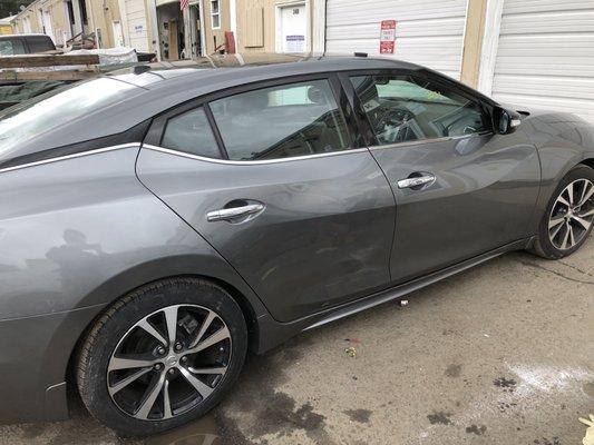 Willi's Auto Body