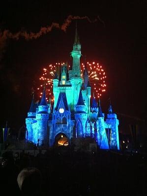 Kate Cahouet-Off to Neverland Travel