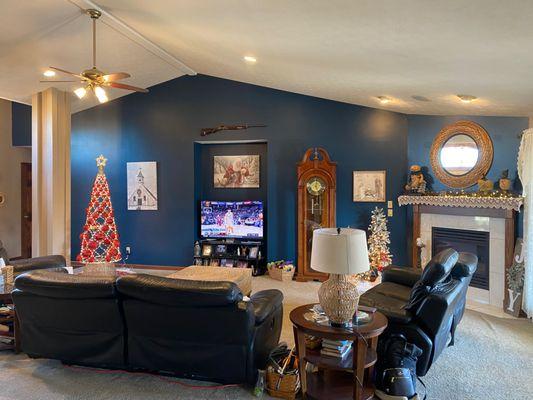 Give Me A Holler Services