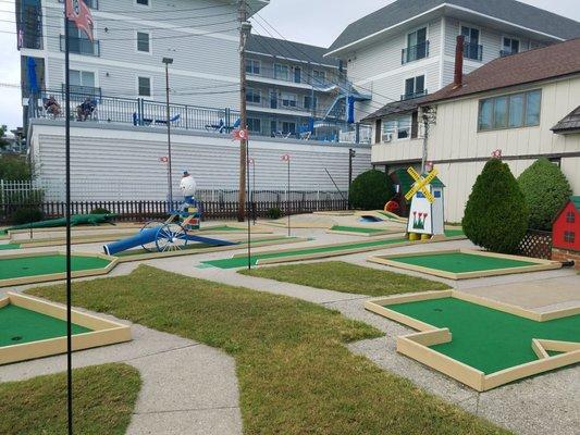 Ocean Putt Golf