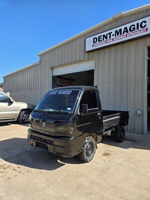 DwTintShop had the Honor to Tint this Kei Truck for a well known Body Shop here in Bryan Tx