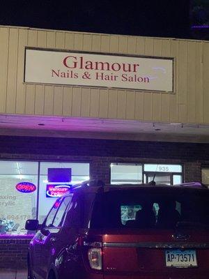 Glamour Nails And Hair Salon