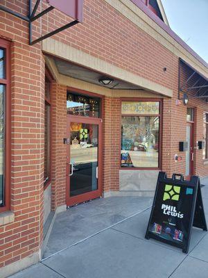 Phil Lewis Art - Studio & Gallery