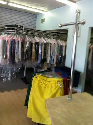 Jon's Dry Cleaner & Laundry