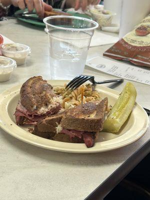 Tidbits Reuben *