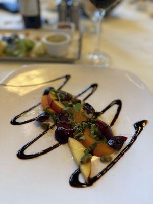 Round Hill Country Club