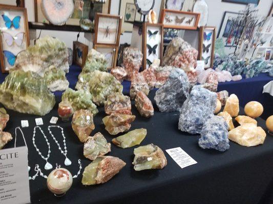 In addition to the jewelry and such, Avalanche has precious stones, minerals, gems, and amazing decor!
